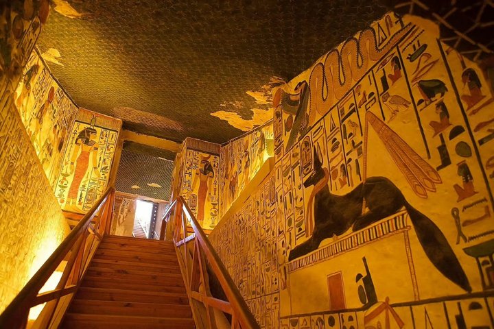 Hurghada Small Group Luxor Day Tour With Egyptologist