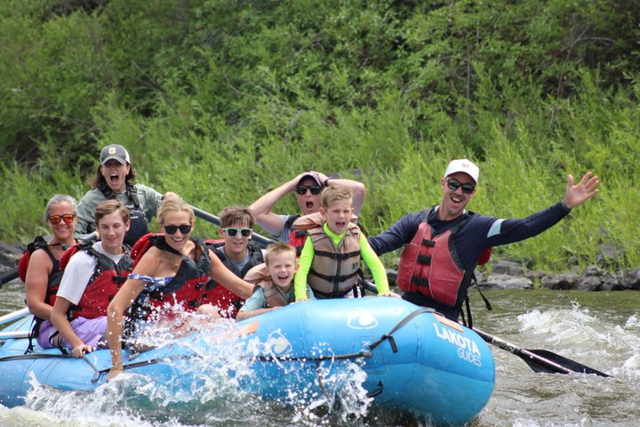 2-Hours Glenwood Springs Short and Mild Family Raft Trip