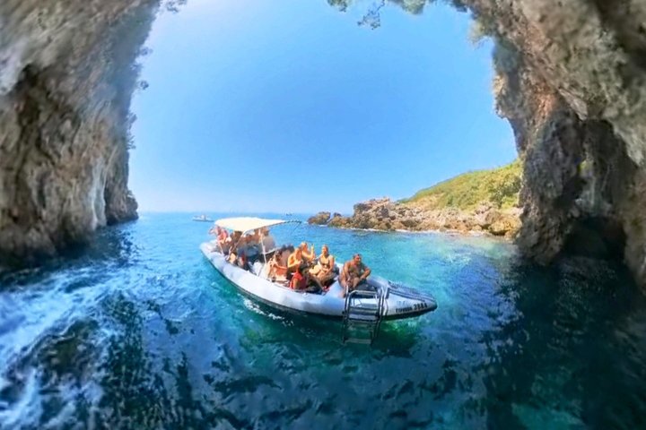 Private Boat Tour: Grama Bay and +15 Beaches of Himarë, Albania
