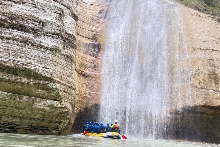Osumi Canyon Adventure - Rafting & Tubing