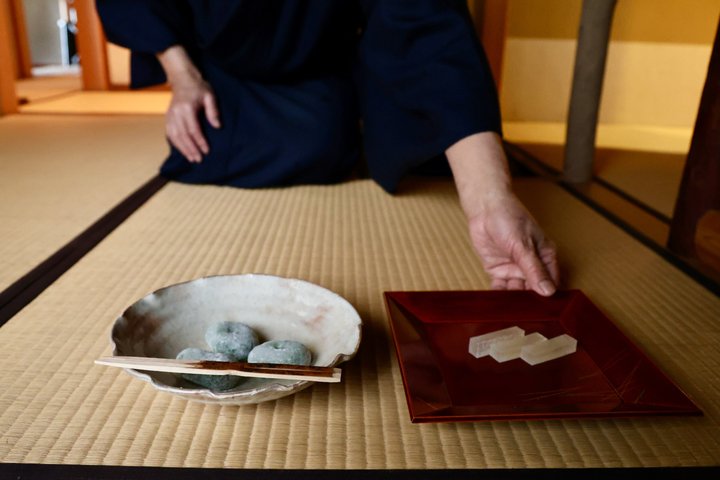 Traditional Japanese Tea Ceremony at Master's Private Tea Room