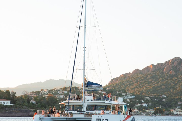 Saint Raphael | The Sunset | Ile d'Or & Cap Dramont