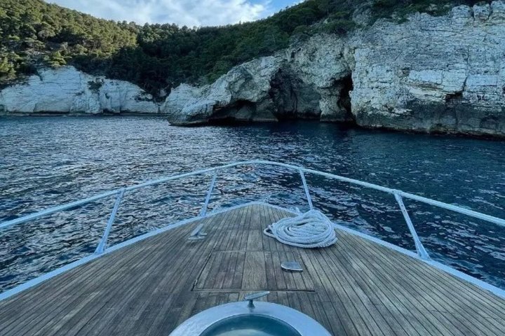 Gargano from Vieste yacht excursion with aperitif and skipper