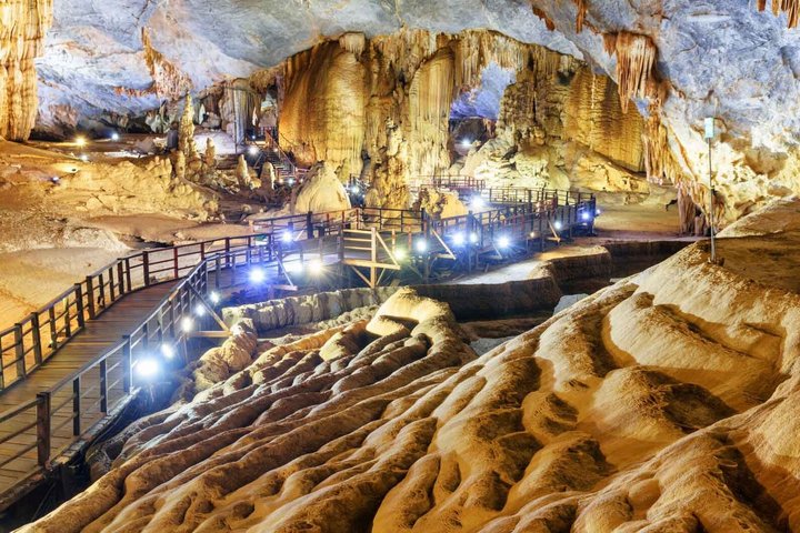 Phong Nha Cave & Paradise Cave Full-Day Exploration from Hue