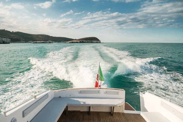 Gargano from Vieste yacht excursion with aperitif and skipper