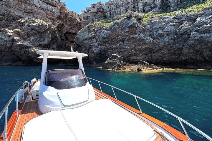Private Boat Tour in Portofino Natural Reserve or Cinque Terre