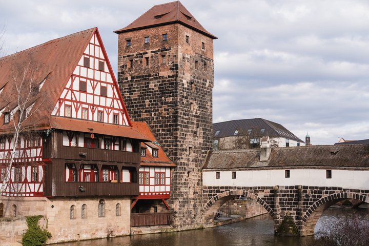 Nuremberg Food Tour with Full Meal & Drinks by Do Eat Better