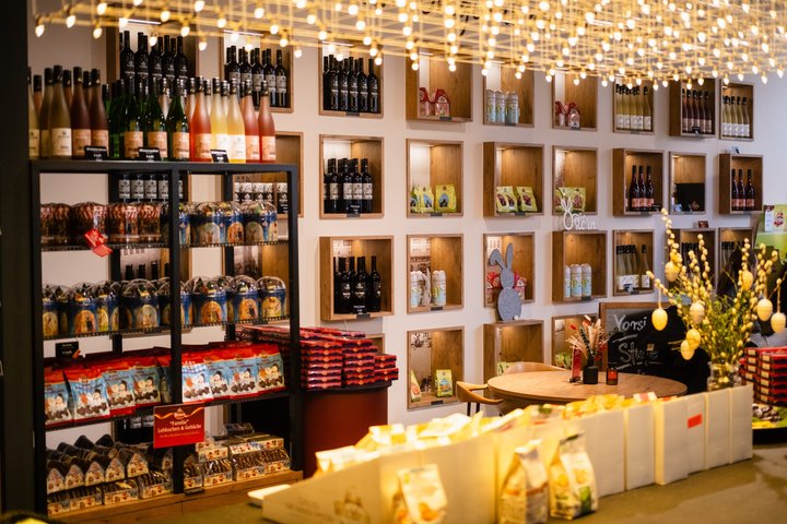 Nuremberg Food Tour with Full Meal & Drinks by Do Eat Better