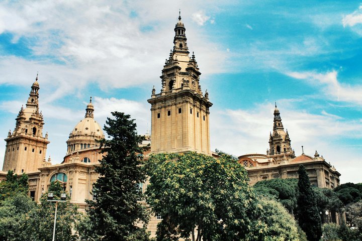 The Most Complete Tour of Zaragoza: Mysteries, Photos & Surprise