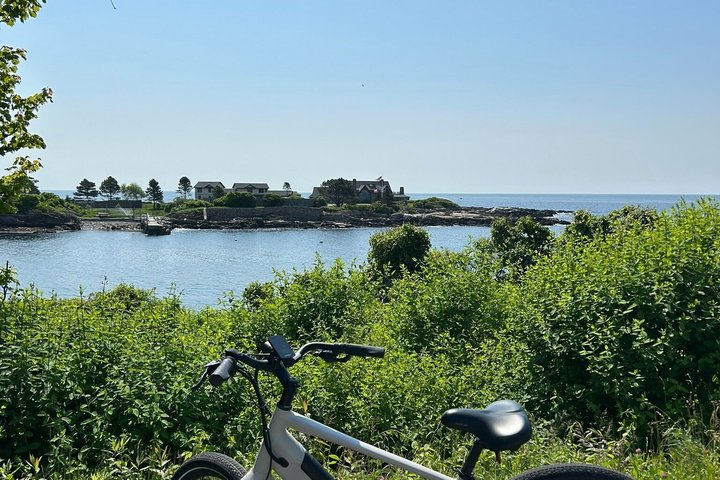 Scenic and Historical Kennebunkport E-Bike Tour