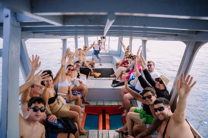 Group Snorkeling Tour Gili Islands Including GoPro Documentation