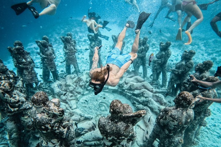 Group Snorkeling Tour Gili Islands Including GoPro Documentation