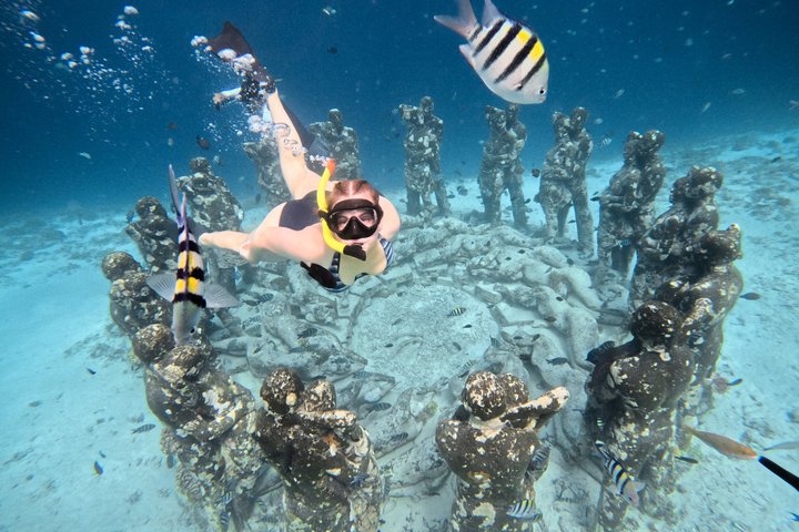 Group Snorkeling Tour Gili Islands Including GoPro Documentation