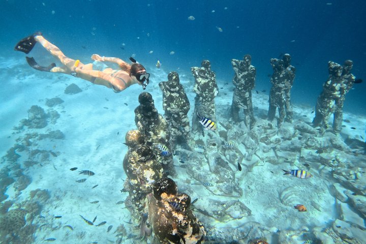 Group Snorkeling Tour Gili Islands Including GoPro Documentation