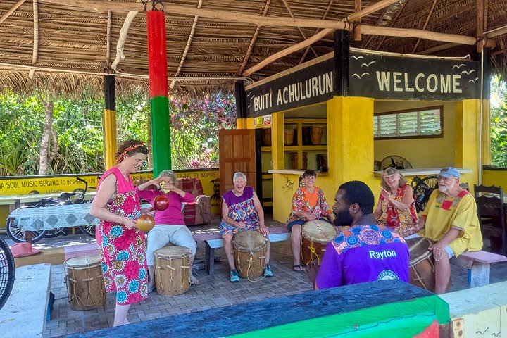 Hopkins Kayaking and Garifuna Cooking Experience