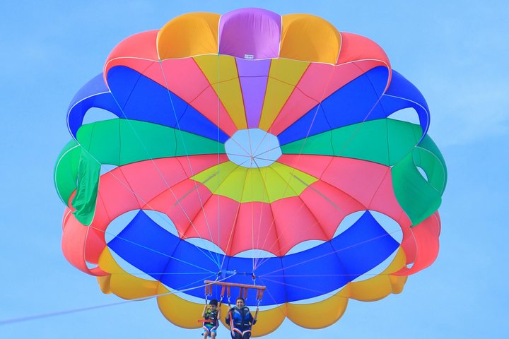 Maafushi Parasailing Fly with Boat Ride