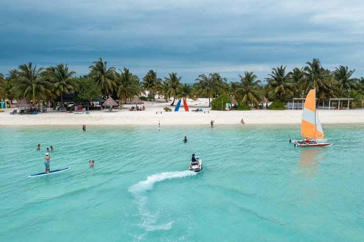 The Maafushi Splash Combo