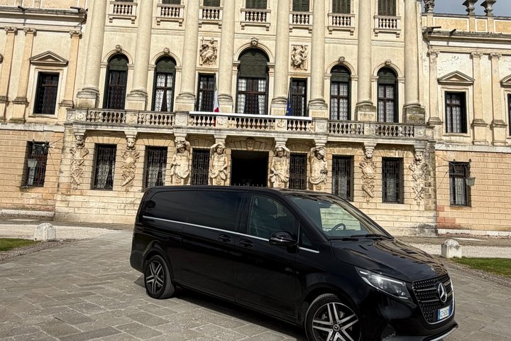Transfer from Cortina d'Ampezzo to Venice Marco Polo