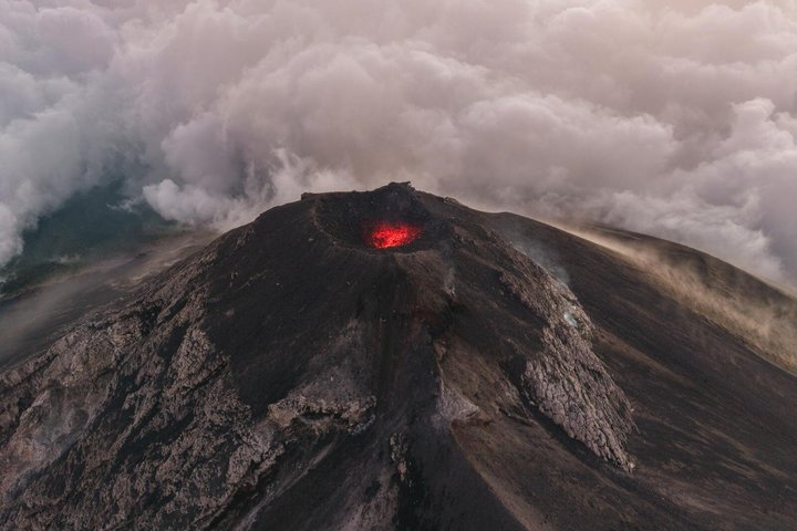 Two day hiking tour to the Acatenango Volcano