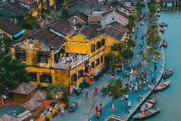 Da Nang private car: Golden Bridge, My Son & Marble Mountains