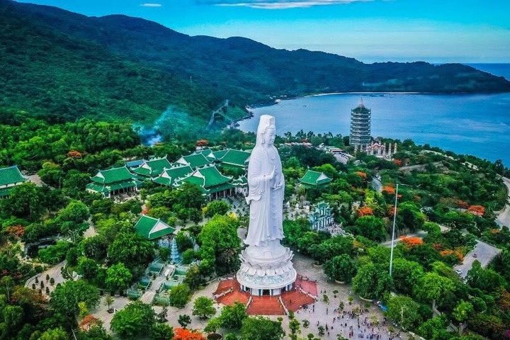 Da Nang private car: Golden Bridge, My Son & Marble Mountains