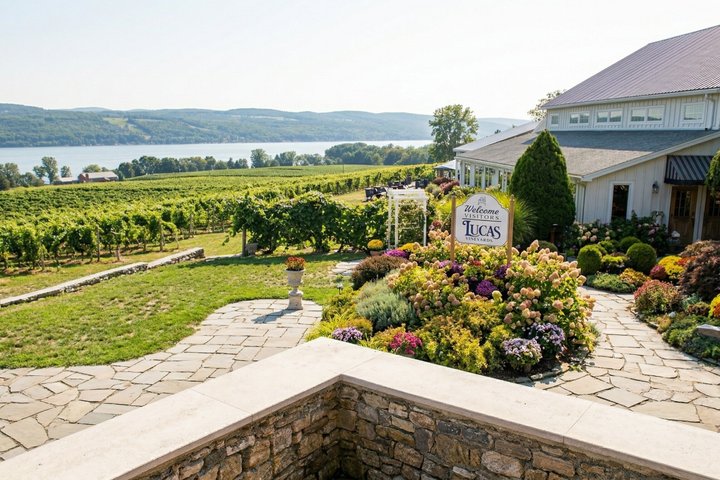 Private Full-Day Cultural Wine Tour in Historic Ithaca