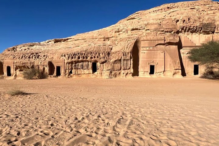 Visiting the Incredible Heritage Site Hegra in AlUla.