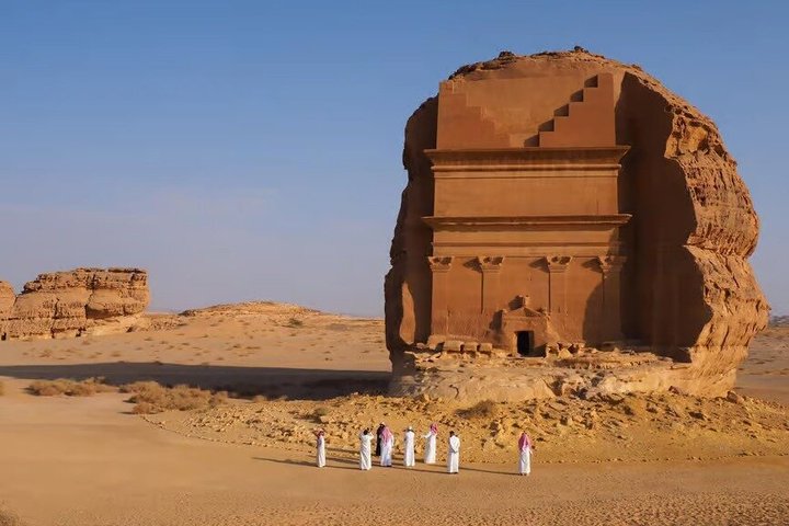 Visiting the Incredible Heritage Site Hegra in AlUla.