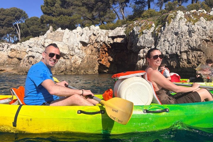 Cap-d'Antibes Guided wild adventure and kayak snorkeling