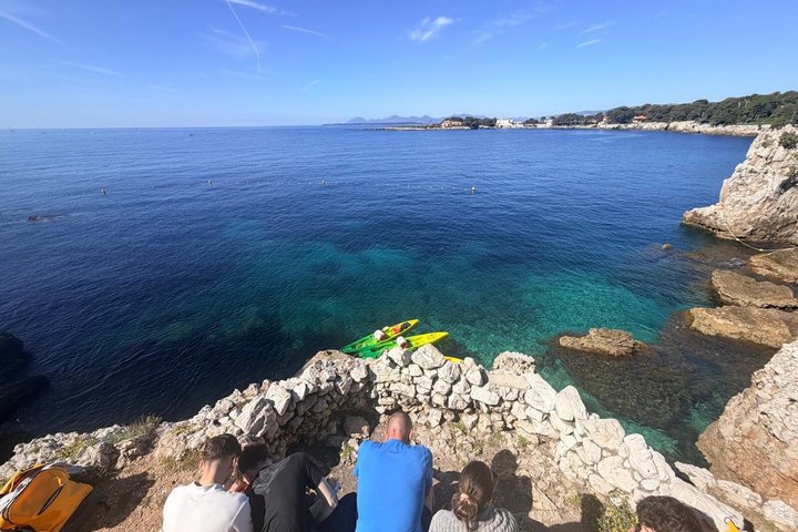 Cap-d'Antibes Guided wild adventure and kayak snorkeling