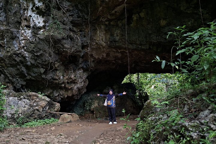 Rammang-Rammang Karst South Sulawesi Tour with Local Guide