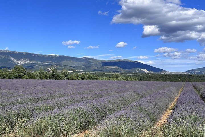 The magnificent villages of the Luberon on a private day