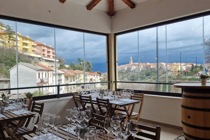 Krk Island: Cellar Tour, Biodynamic Wine Tasting & Food Pairing