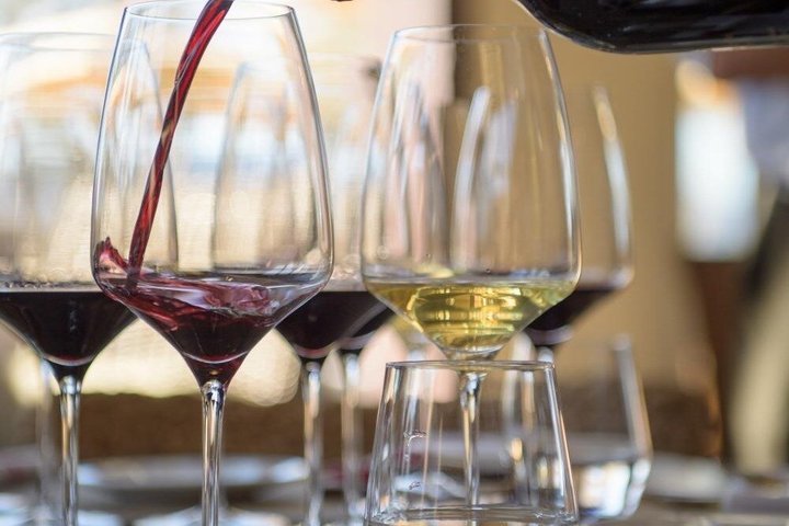 Temecula 3 Winery Tour Tastings & Lunch Included