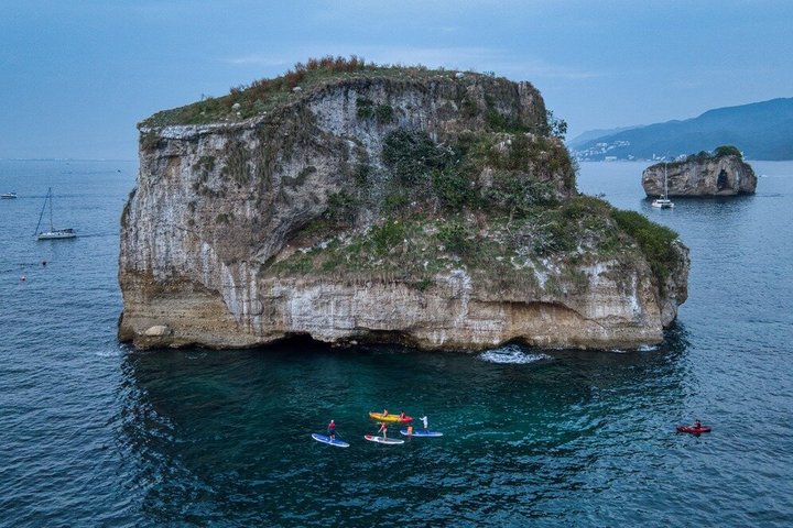 Bioluminescence by kayak or SUP to Los Arcos Puerto Vallarta