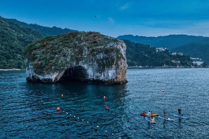 Bioluminescence by kayak or SUP to Los Arcos Puerto Vallarta