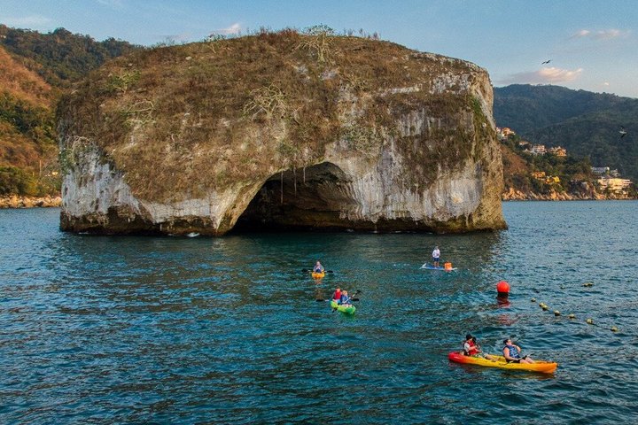 Bioluminescence by kayak or SUP to Los Arcos Puerto Vallarta