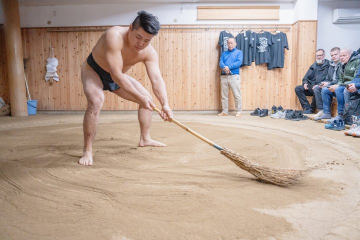 Authentic Tokyo Sumo: Enter the Ring & Chanko Lunch