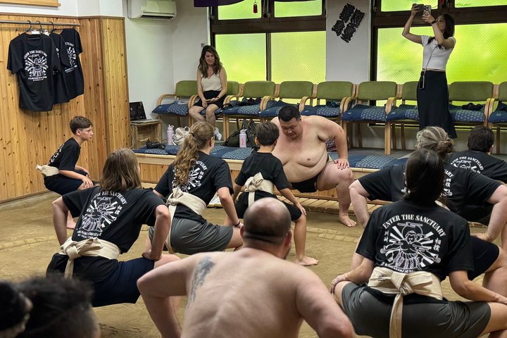 Authentic Tokyo Sumo: Enter the Ring & Chanko Lunch