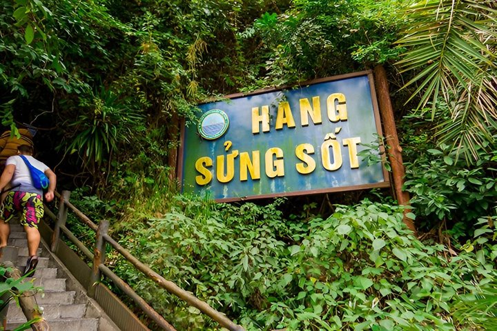 Halong Bay 5-Star Day Cruise-Titop Island, Cave, Jacuzzi & Buffet