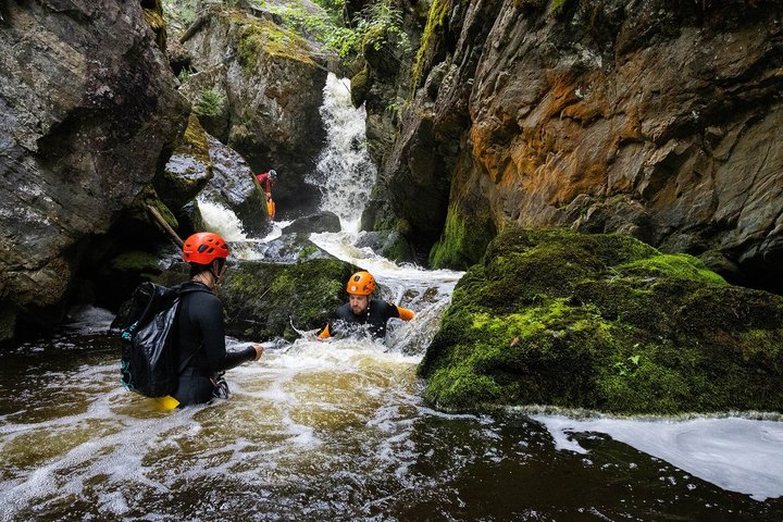 Adrenaline Canyoning Tour Kelowna - Falls, Rappelling & Adventure