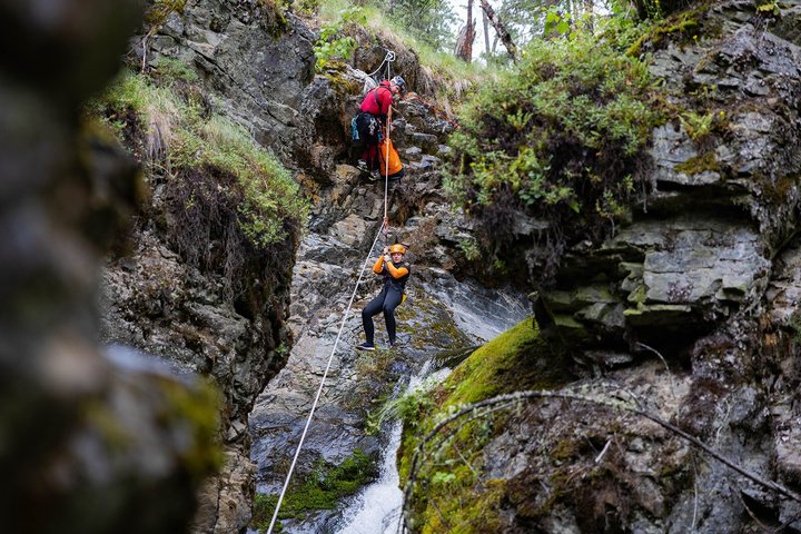 Adrenaline Canyoning Tour Kelowna - Falls, Rappelling & Adventure