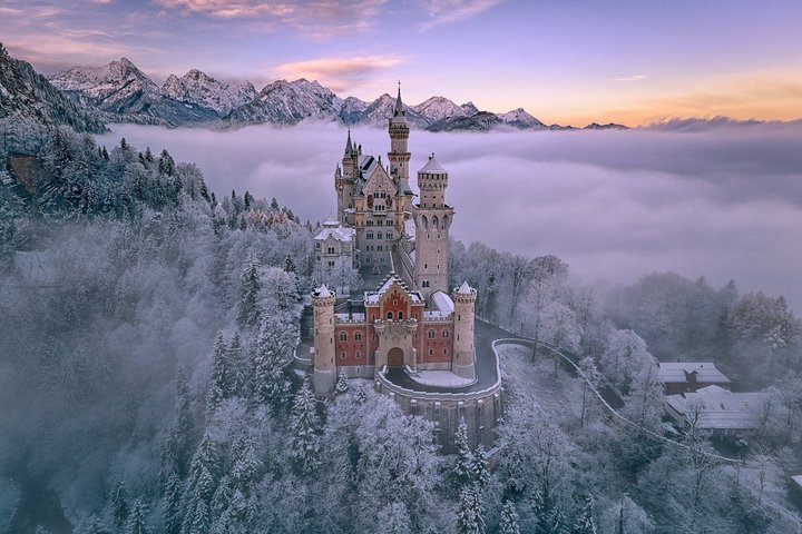 Neuschwanstein Castle Skip-the-Line Guided Tour & Shuttle Service