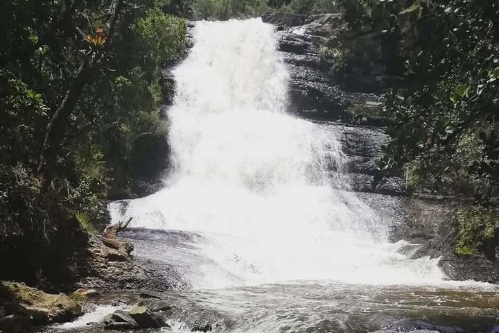 Day Trip from Villa de Leyva: La Periquera Waterfalls Adventure