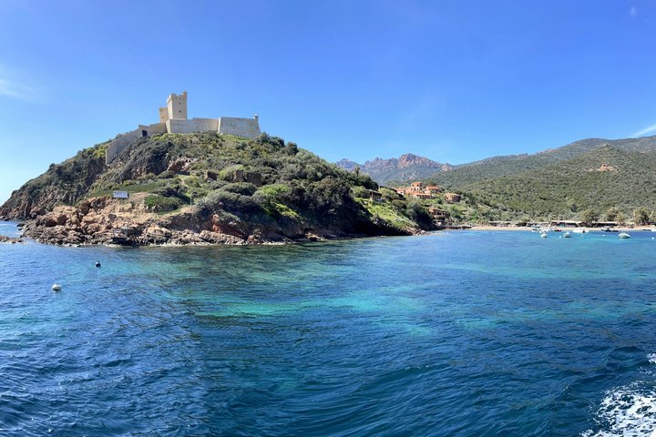 From Sagon/Cargese: Scandola Girolata 30mns, Piana Swimming