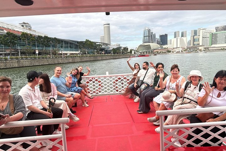 Singapore River Cruise and 2 Must-see Water Light Shows