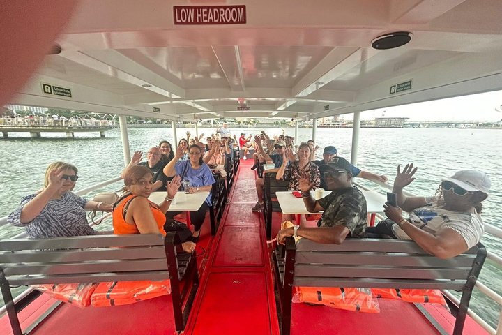 Singapore River Cruise and 2 Must-see Water Light Shows