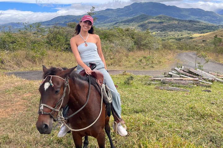 Epic Cloud Forest Horseback Riding Adventure in Boquete