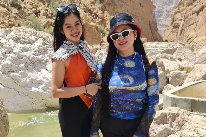 Full-Day Bimmah Sinkhole and Wadi Al Arbeieen Tour