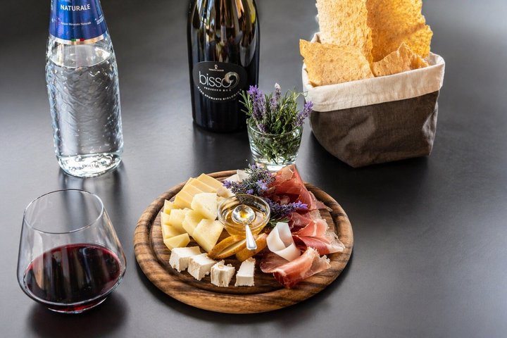 Olbia : Wine Tour in Gallura + Tasting + pickup included